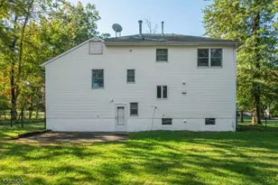 31 Hillside Ave, Florham Park, NJ 07932 - Photo 27