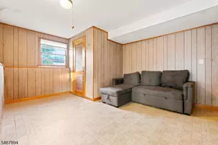 31 Beachwood Rd, Parsippany, NJ 07054 - Photo 5