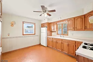 31 Beachwood Rd, Parsippany, NJ 07054 - Photo 11