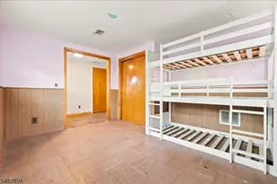 31 Beachwood Rd, Parsippany, NJ 07054 - Photo 3