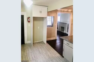 10 Osborne Place, Irvington, NJ 07111 - Photo 3