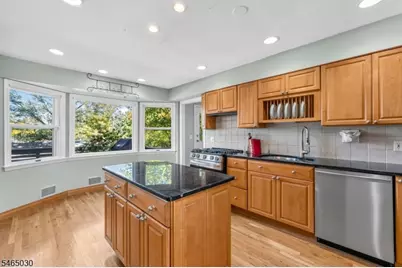 39 Lessing Rd, West Orange Township, NJ 07052 - Photo 13