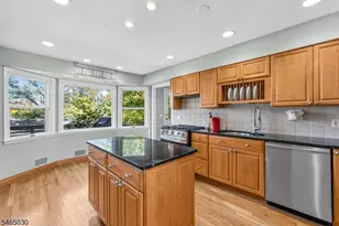 39 Lessing Rd, West Orange Township, NJ 07052 - Photo 13