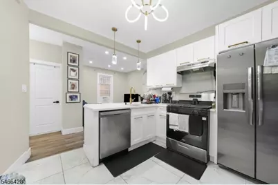 34 Arverne Ter, Irvington, NJ 07111 - Photo 5