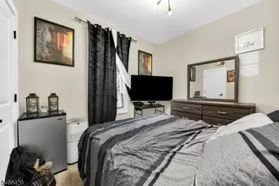 34 Arverne Ter, Irvington, NJ 07111 - Photo 19