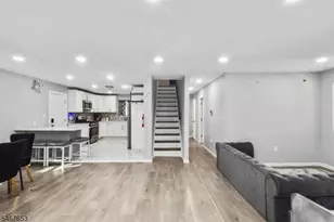 15 Chelsea Ave, East Orange, NJ 07018 - Photo 3
