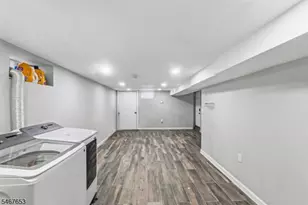 15 Chelsea Ave, East Orange, NJ 07018 - Photo 17