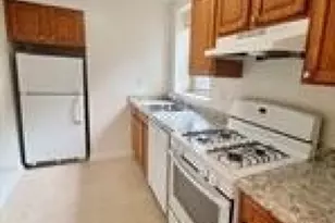 88 Clinton Pl, Hackensack, NJ 07601 - Photo 3