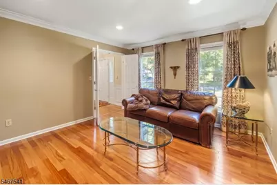 11 Ewing Dr, Raritan Township, NJ 08822 - Photo 17