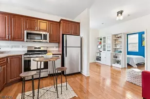 80 Bay St, Montclair Twp., NJ 07042 - Photo 7