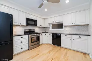 203 Salem Ct, Raritan Township, NJ 08822 - Photo 5