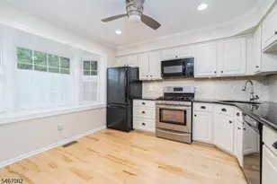 203 Salem Ct, Raritan Township, NJ 08822 - Photo 3