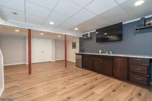 203 Salem Ct, Raritan Township, NJ 08822 - Photo 21