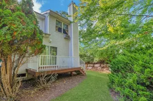 84 Emily Pl, Parsippany, NJ 07054 - Photo 5
