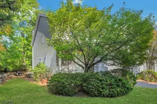 84 Emily Pl, Parsippany, NJ 07054 - Photo 3