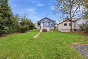 729 Belvidere Rd, Lopatcong Township, NJ 08865 - Photo 29