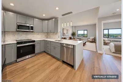 1 Carriage City Plz #1118, Rahway, NJ 07065 - Photo 3