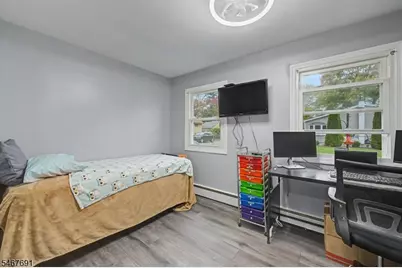 8 Yale St, Mount Olive, NJ 07828 - Photo 5