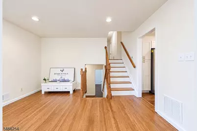 6 Renault Dr, Mount Olive, NJ 07836 - Photo 9