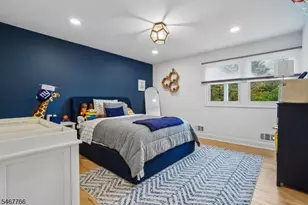 64 N Hillside Ave, Livingston, NJ 07039 - Photo 15