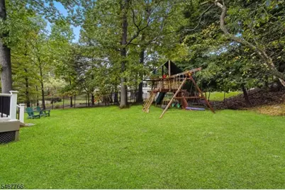 64 N Hillside Ave, Livingston, NJ 07039 - Photo 31