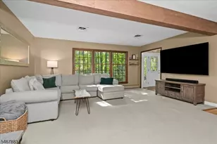 4 Scenic Falls Rd, Washington Township, NJ 07853 - Photo 11