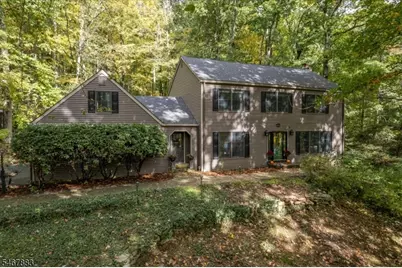 4 Scenic Falls Rd, Washington Township, NJ 07853 - Photo 3