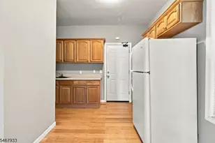 283 S 18th St, Newark, NJ 07103 - Photo 13