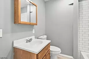 283 S 18th St, Newark, NJ 07103 - Photo 11