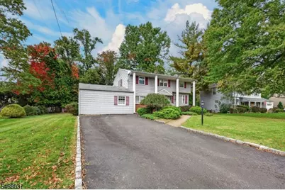 7 Maxal St, Green Brook Township, NJ 08812 - Photo 3