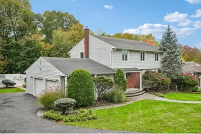 26 Almroth Dr, Wayne, NJ 07470 - Photo 3