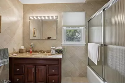 26 Almroth Dr, Wayne, NJ 07470 - Photo 25
