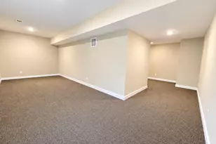86 Sowers Dr, Mount Olive, NJ 07840 - Photo 29