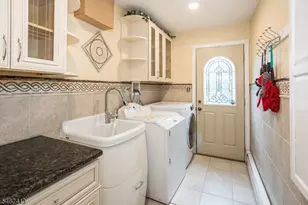 22 Lorraine Dr, Montville Township, NJ 07058 - Photo 13