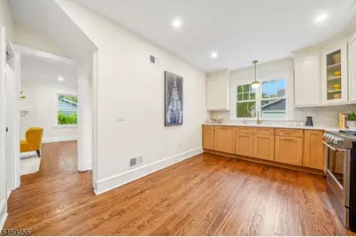 97 Oakview Ave, Maplewood, NJ 07040 - Photo 13