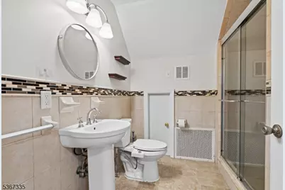 90 W 34th St #2, Bayonne, NJ 07002 - Photo 9