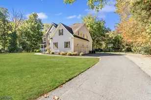 4 Cove Hollow Ct, Andover Township, NJ 07821 - Photo 3