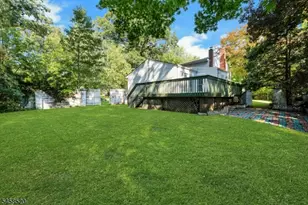 15 Camelot Way, Parsippany, NJ 07054 - Photo 37