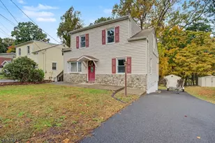 7 Redwood Ln, Jefferson Township, NJ 07849 - Photo 3
