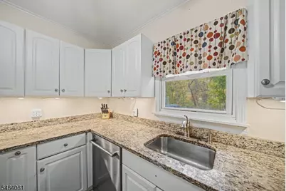 7 Redwood Ln, Jefferson Township, NJ 07849 - Photo 17