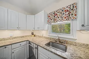 7 Redwood Ln, Jefferson Township, NJ 07849 - Photo 17