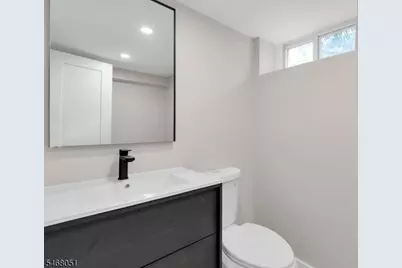 300 Tremont Ave, Orange, NJ 07050 - Photo 39
