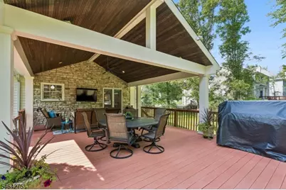 46 Rogers Ave, Berkeley Heights Township, NJ 07922 - Photo 25