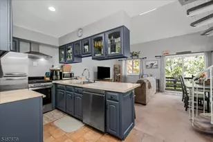 3 Red Lodge Dr, Vernon, NJ 07462 - Photo 5