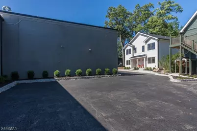 59 Chestnut #A, Montclair Twp., NJ 07042 - Photo 9