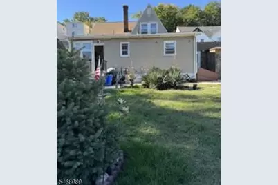 9 Woodside Pl, Newark, NJ 07104 - Photo 3
