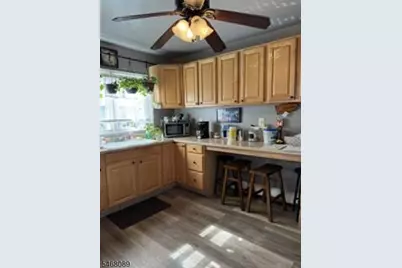 9 Woodside Pl, Newark, NJ 07104 - Photo 7