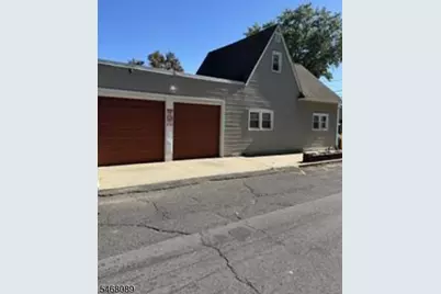 9 Woodside Pl, Newark, NJ 07104 - Photo 1