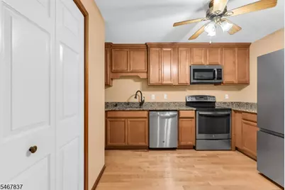 94 Heritage Lane #94, Hamburg, NJ 07419 - Photo 13