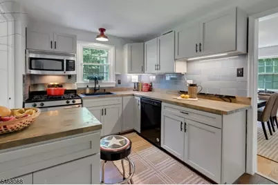 187 Bay Ave, Bloomfield, NJ 07003 - Photo 9